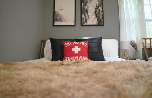 Pocono Blue with Paddleboards, Spa, Indoor Jacuzzi, GameRoom, Lake, EV - Foto 26