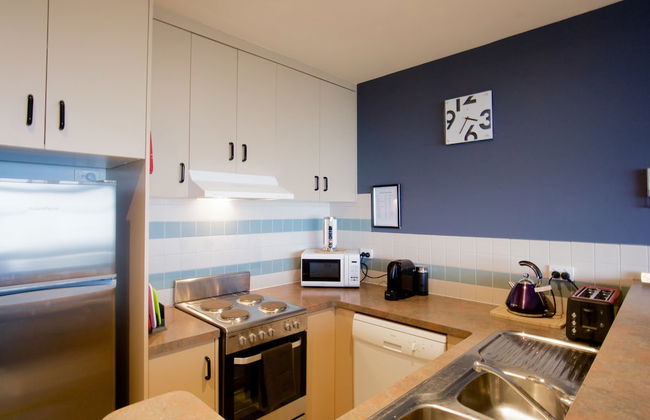 PierView Apartments - Photo 11