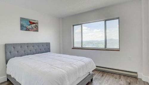 Newly Renovated 1 Bedroom Apartment near Downtown - Photo 5