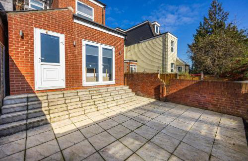 Modern 3 Bedroom Apartment with Ensuite - Foto 41