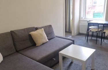 Spacious 2-Bedroom Home Comfortable Stay for 4 - Foto 6