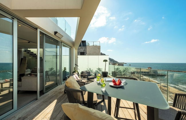 Rooftop Jacuzzi Penthouse by Sea N' Rent - Foto 29