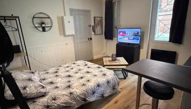 Laurema's BnB - Photo 3