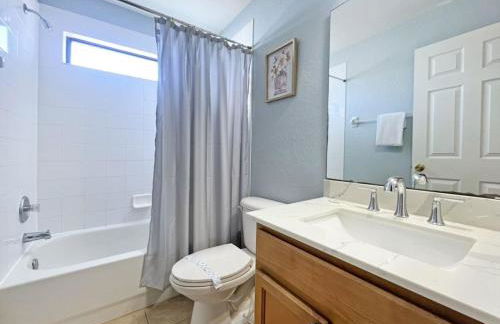 Hidden Gem 5 Bedroom Home by RedAwning - Foto 49