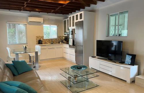 LUXURY Guayabita's House - Photo 9