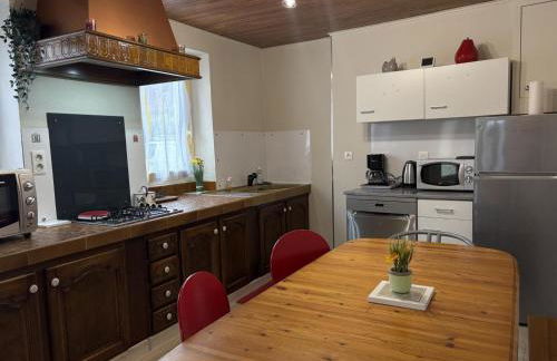 Gîte pour 6 pers avec jardin en Allier, terrasse et climatisation - FR-1-489-588 - Foto 3