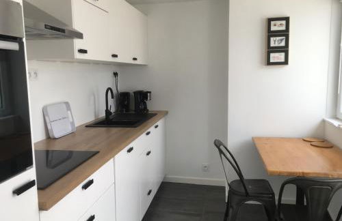 Votre mini maison en plein cœur du centre ville -terrasse - et parking privé sur place clos - draps et ménage inclus - Photo 6