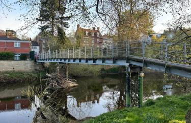 Town center cottage with Hot tub - Foto 34