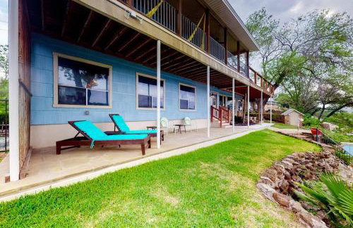 Mid-Century Modern Lake House with Private Waterfront Pool & Boat Dock - Photo 29