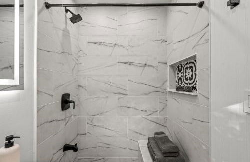 Newly Renovated Home- Sailboat Bend - Walk to Las Olas - 4 Miles to Beach - Foto 4