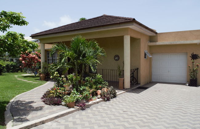 New Kingston Guest Apt at Evans - Photo 1