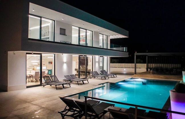 Sunset Serenity Villa With Pool, Gym and Sauna - Foto 19