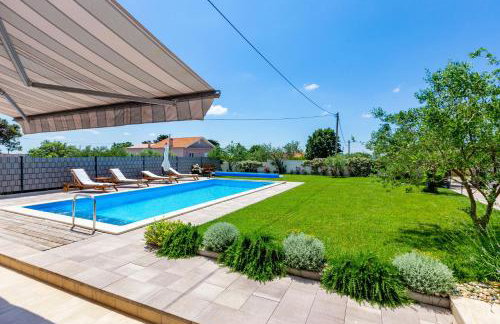 Serene Escape Near Zadar With Private Pool & Charming Outdoor Oasis - Foto 97