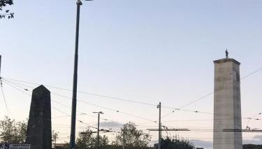 Airport Air Terminal 21 - Photo 2