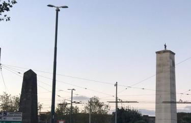 Airport Air Terminal 21 - Photo 2