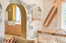 Feet in the water, 100 m from the city center - Photo 1