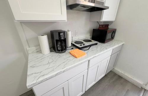 Vegas Apt 8 Mins to The Strip - Free Parking - Foto 7