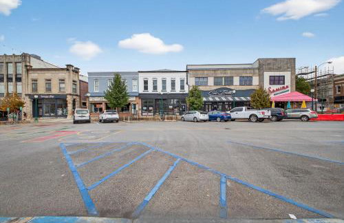 Stylish Downtown Unit with Historic Charm apts - Foto 30