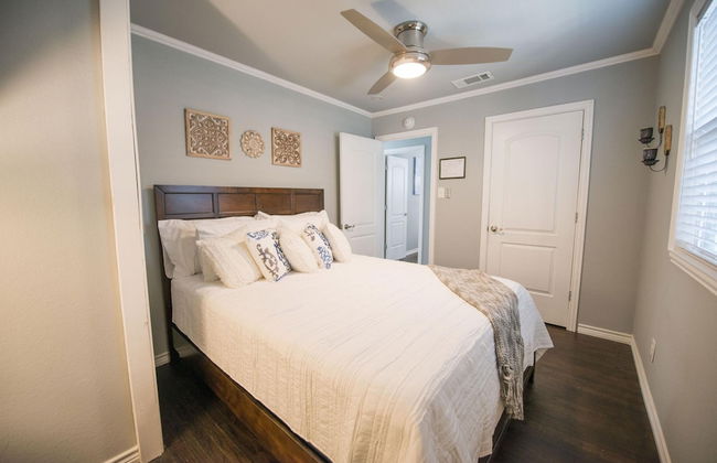 Walk to the Silos 3 Bed 1960 s Bungalow Near Baylor - Foto 48