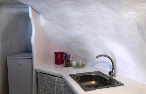 Salty Kisses and Sandy Toes, Seafront Syrmata Houses Authentic Milos Stay - Foto 11