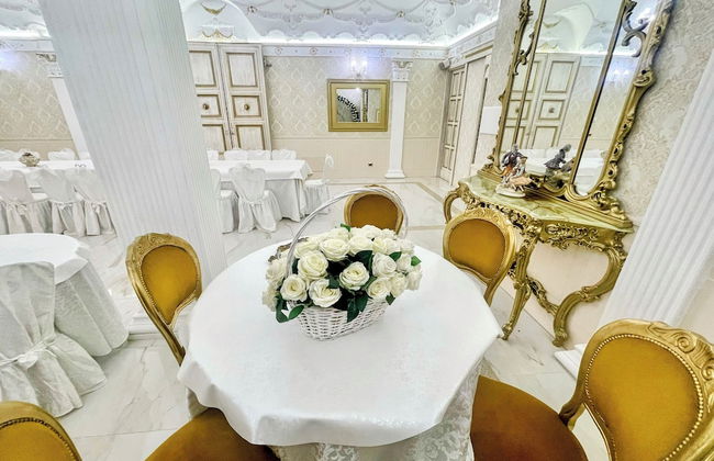 Pool, Jacuzzi and Events Room - Charming Villa in Umbria - Sleeps 24 - Lake View - Foto 45