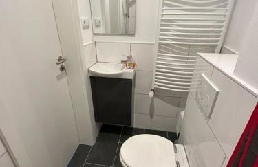 Charmantes 2-Etagen Häuschen- Köln-Phantasialand - Foto 22