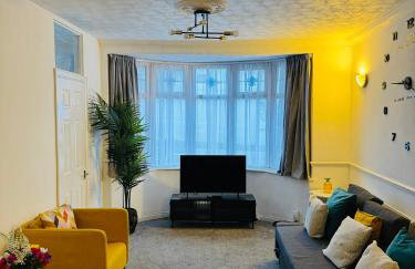Welcome to This Newly renovated 4 bedroom cozy & charming home in Dagenham, East London - Foto 5