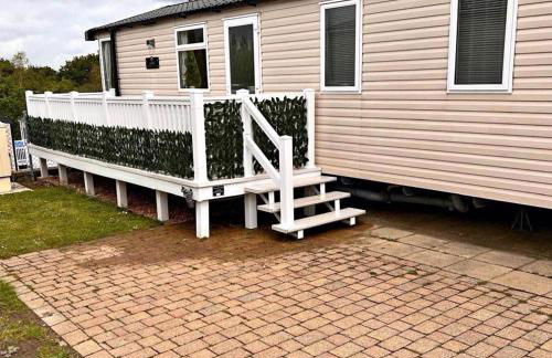 Rockley Park Poole caravan-3Bed-On site Activities - Photo 18