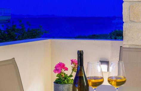 Marthina Luxury Living - Photo 1