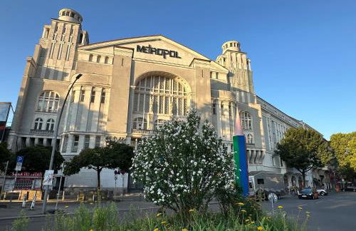 Nollendorf Apartments - 1 separate bedroom and 1 living room with sofa bed in Motzstraße - Foto 66