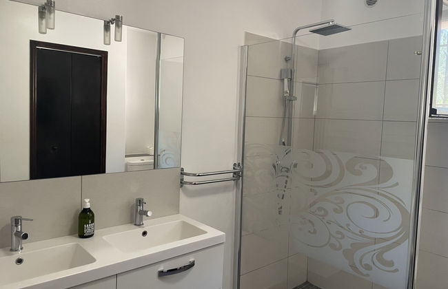 4 bedroom House in La Valette-du-Var with private pool and garden - Photo 18