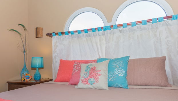 Stunning Coral View Home with Oceanfront Pool by RedAwning - Foto 4, Habitación