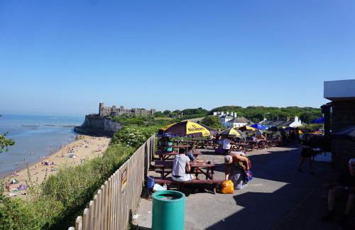 Broadstairs Beach Holiday Apartments, seafront stays opposite Kingsgate Bay with a parking space - Foto 31