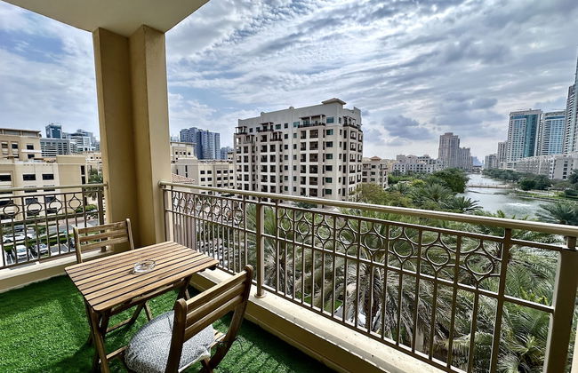 Lux BnB I Una Tower I Lakes View - Photo 25