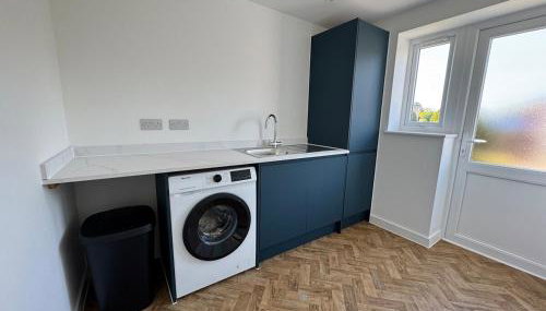 Modern & Spacious Home in Exeter - Smart TV & Xbox - Foto 5