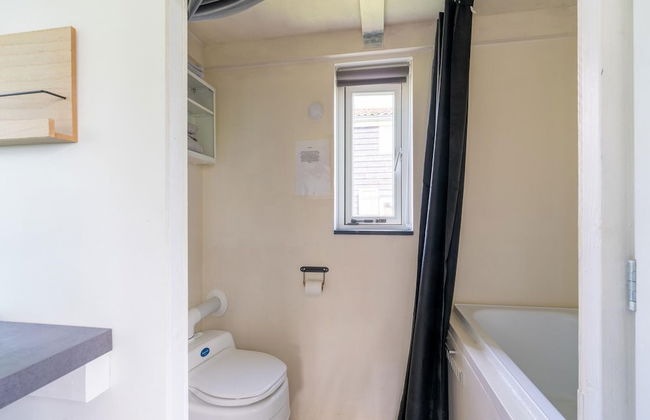 Holiday Home in Burgerbrug Near the Beach - Foto 18