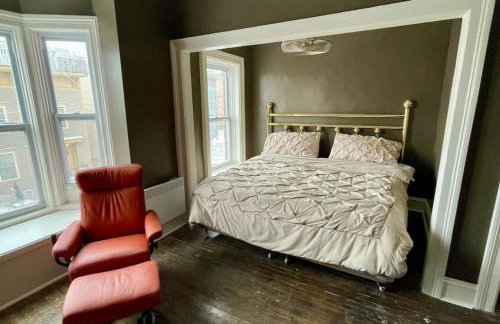 Downtown 3BR duplex full kitchen parking off i-787 - Foto 48