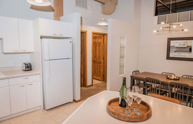 Waterfront 2BDR Condo in Grand Haven 110 - Foto 20