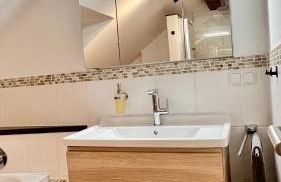 Klimatisierte Dachgeschoss-Oase mit 3 Schlafzimmern, Blick & Komfort - Foto 18