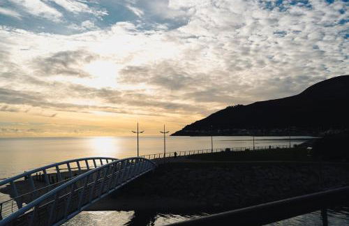 Newcastle Seafront Apartment with Wifi and Parking - Foto 4