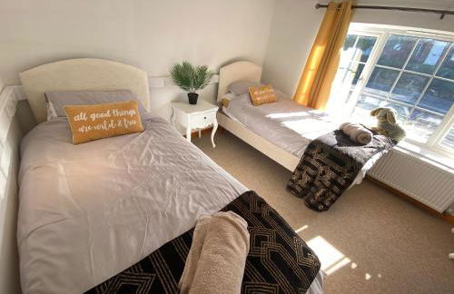 Carlton Cottage Country Retreat - Perfect for Ipswich - Aldeburgh - Southwold - Thorpeness - Sizewell B - Sizewell C - Sleeps 13 - Foto 5