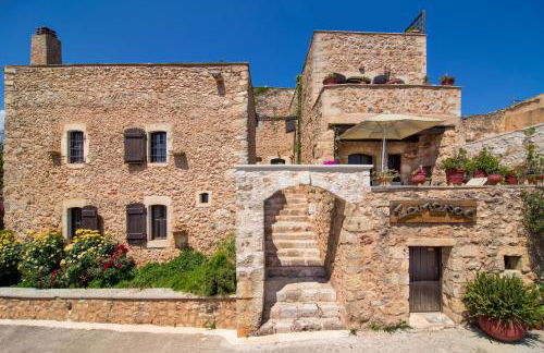 Samonas Traditional Villas - Photo 10