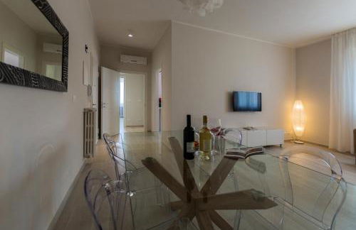 St. Vitale’s Basilic view elegant apartment - Photo 11