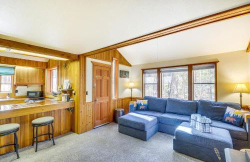 Griz Den Cabin with 2 King Beds Near Glacier! - Photo 4