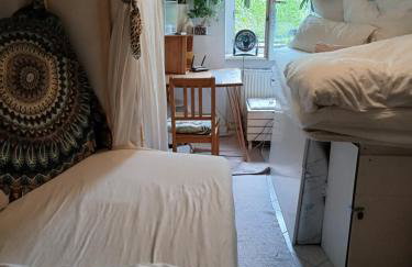 Cozy 1 room micro apartment ,1double,1single bed - Photo 4