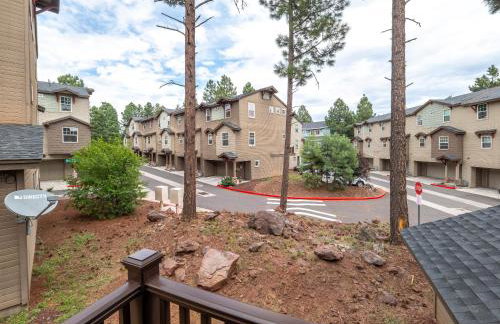 Mountain Peaks Getaway 4BR4BA Pet-Friendly Central AC Near Downtown Trails - Foto 28
