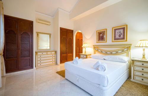 El Rosario large villa w heated pool - Foto 31