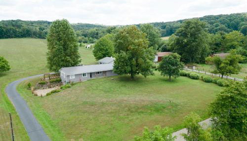 Secluded Villa on 50+ acres - near IU and Nashville - Foto 3