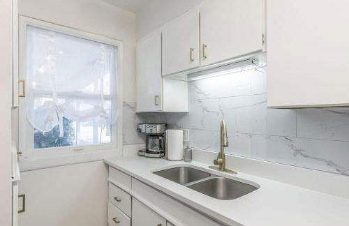 World Cup Housing 4 BDR Close to Arrowhead and Downtown - Foto 31