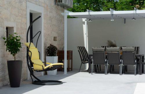 Designer Villa Simone - Modern & Heritage Style with Office - Foto 31